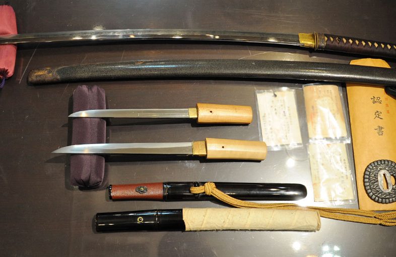 2021年3月29日掲載：神奈川県男性から、刀1振、短刀2振を持込買取