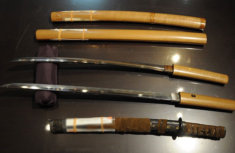 2021年4月14日掲載：東京都男性から、刀2振、脇差1振を持込買取