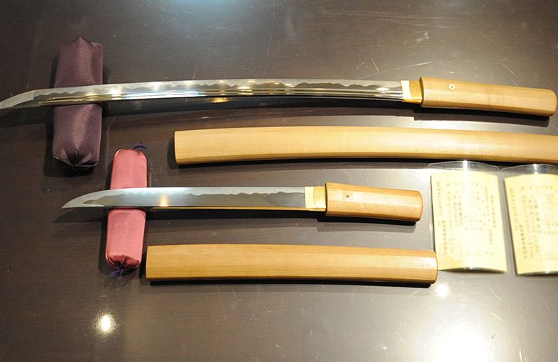 2021年4月18日掲載：東京都女性から、脇差1振、短刀1振を持込買取