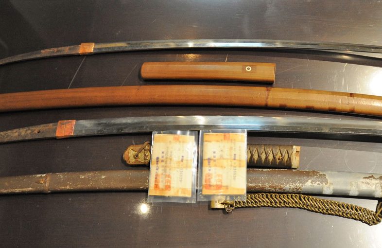 2021年4月29日掲載：東京都女性から、刀1振、軍刀1振を持込買取