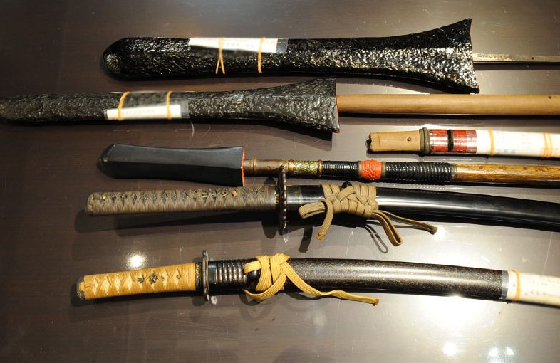 2021年6月22日掲載：東京都男性から、槍3振 他、刀剣6振、刀装具数点を出張買取