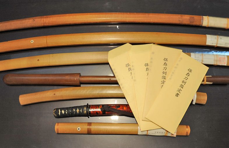 2021年9月13日掲載：神奈川県男性から、刀3振、脇差1振、槍1振、短刀1振を持込買取