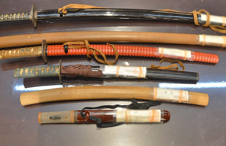 2022年4月16日掲載：福島県男性から、刀2振、脇差3振、短刀2振を宅配買取