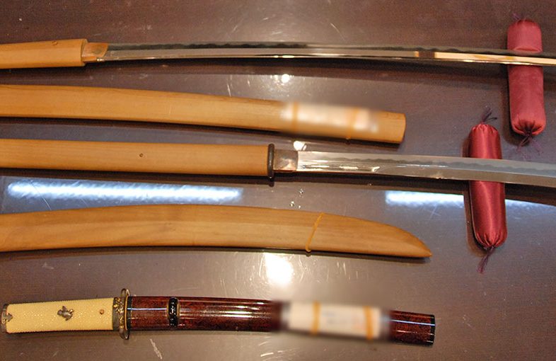 2023年3月31日掲載：山口県 男性から、刀3振 脇差4振 短刀3振 槍1振 薙刀1振 刀装具数十点を出張買取