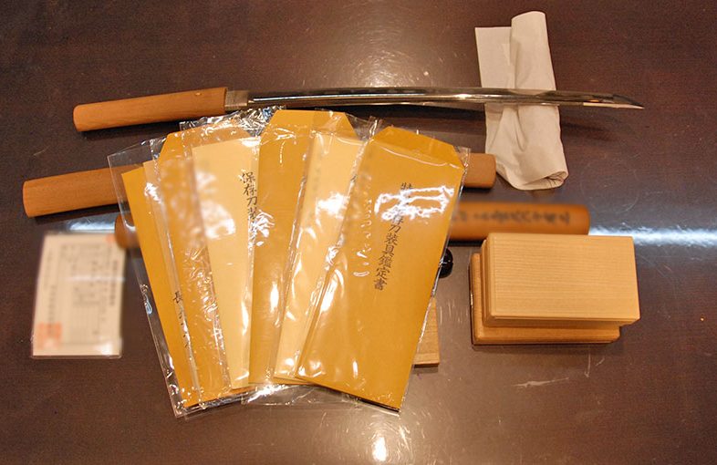 2023年10月16日掲載：広島県 男性から、脇差2振 短刀1振 目貫3点を宅配買取