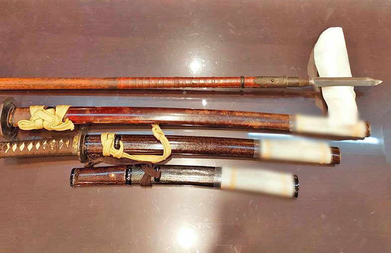 2024年11月8日掲載 徳島県男性から、刀、脇差、短刀、槍1振を宅配買取