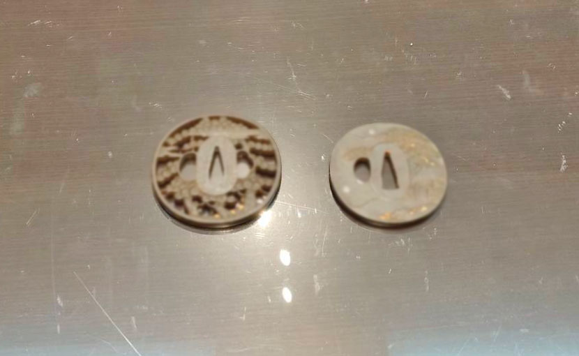 2025年1月20日掲載 静岡県女性から、鍔2点を持込買取