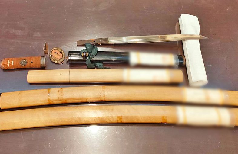 2025年3月10日掲載　静岡県 男性から、刀2振 脇差1振 短刀2振 を持込買取