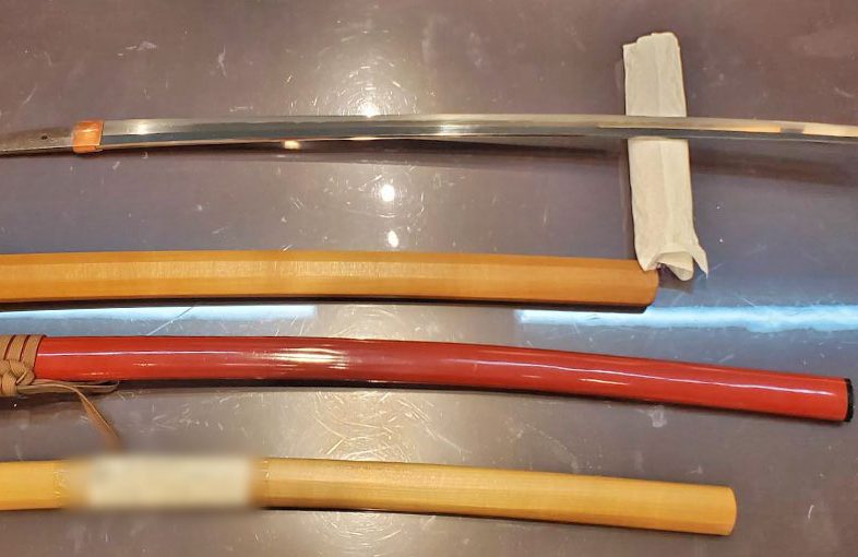 2025年10月7日掲載 埼玉県 男性から、刀2振、脇差2振、短刀1振、打刀拵1点を持込買取