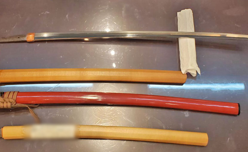 2025年10月7日掲載 埼玉県 男性から、刀2振、脇差2振、短刀1振、打刀拵1点を持込買取