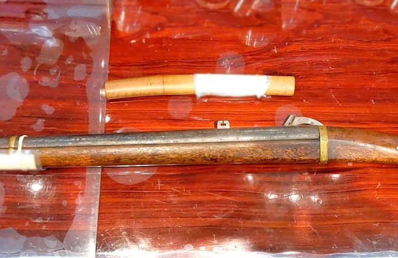 2025年10月23日掲載 茨城県 男性から短刀 1振 火縄銃 1丁 他を宅配買取