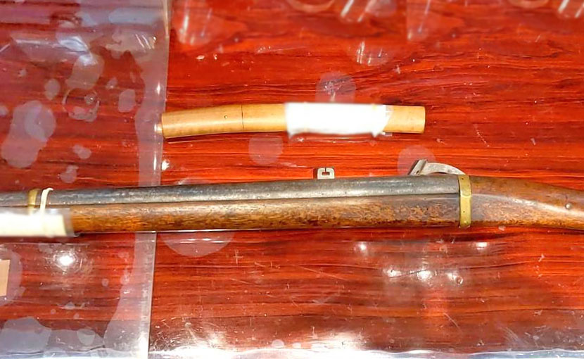 2025年10月23日掲載 茨城県 男性から短刀 1振 火縄銃 1丁 他を宅配買取