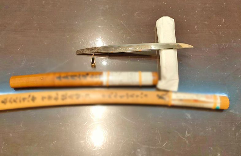 2025年11月14日掲載 神奈川県男性から、刀1振、短刀1振を持込買取