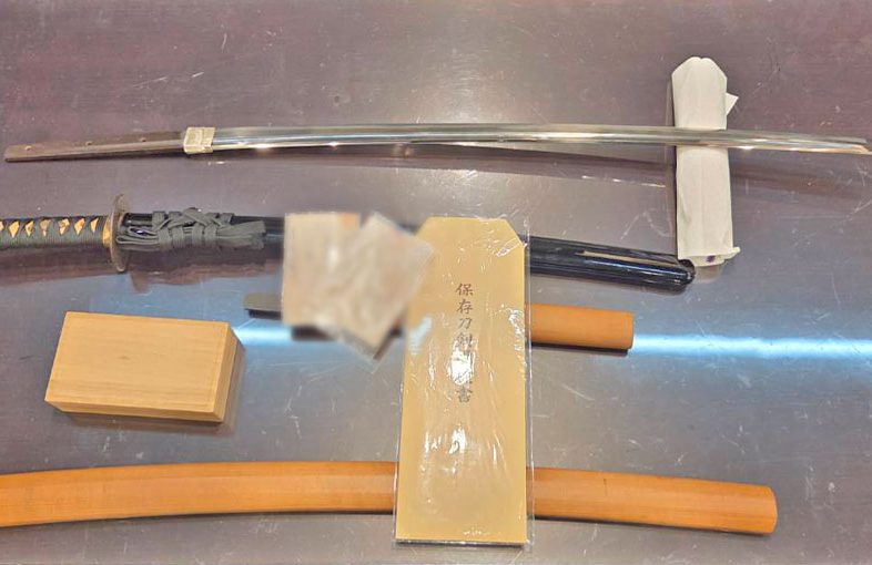 2026年2月10日掲載 熊本県男性から、刀1振 短刀1振 拵1点 刀装具 数点を宅配買取